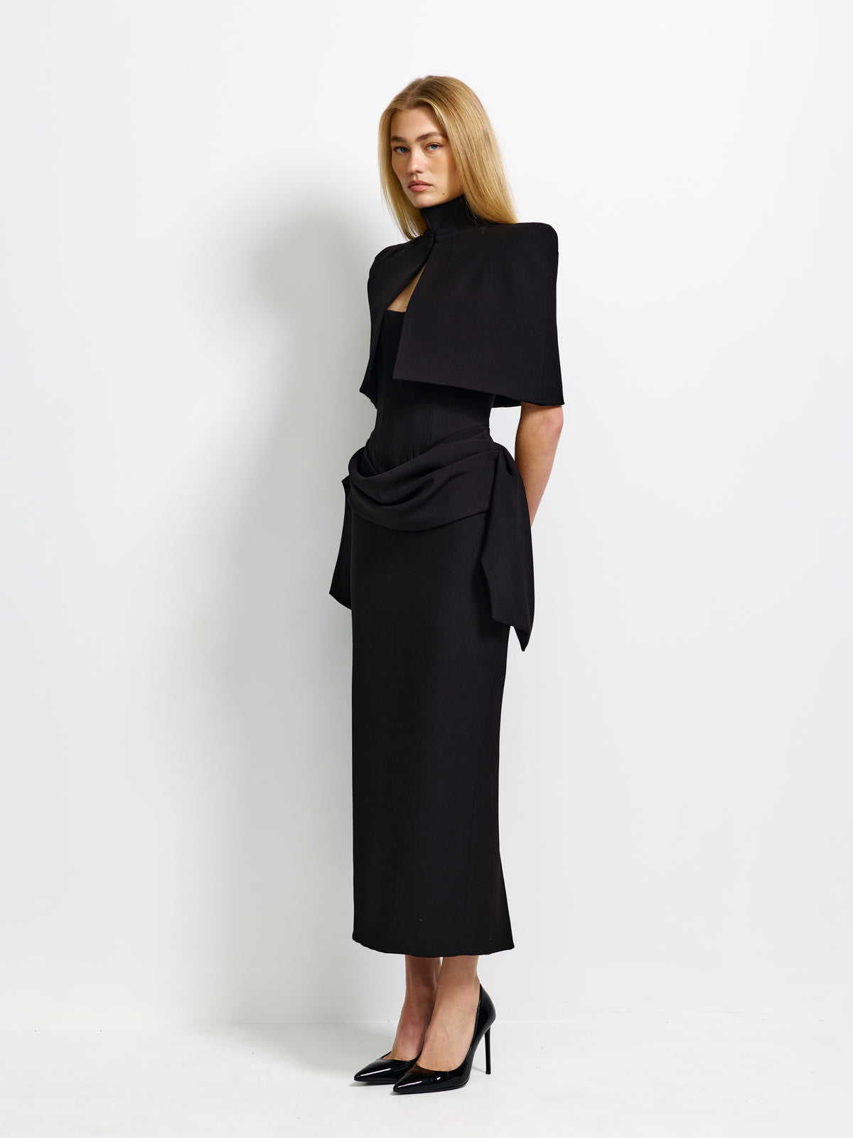Ashtyn Cape - Black