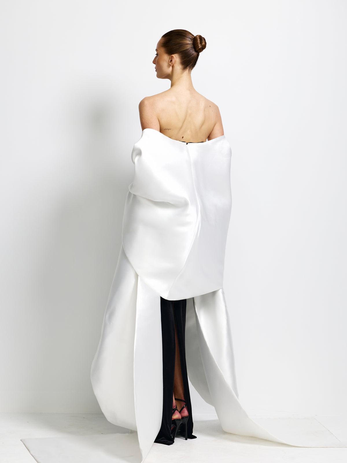 Liberty Cape - Ivory - EFFIE KATS